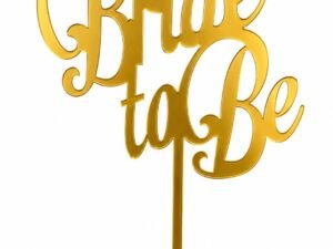 931a1f54-4b5e-4d13-8ba6-1f67a85f0a5a Bride to be Cale Topper